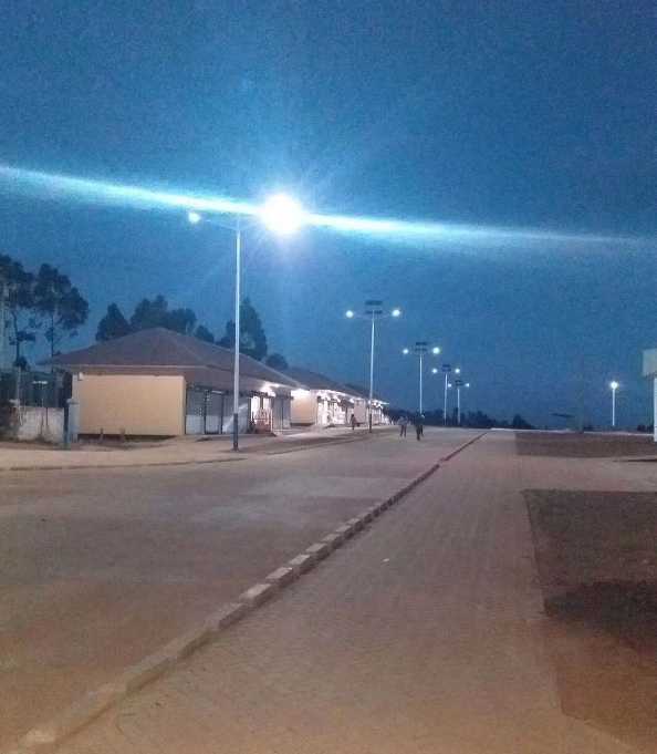 海沧区非洲科特迪瓦太阳能路灯工程